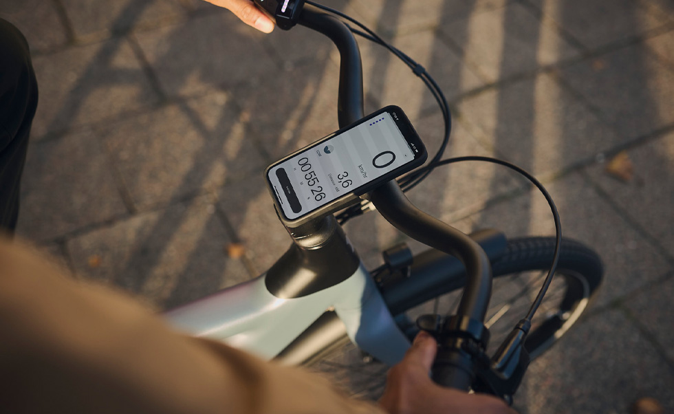 Klienci mogą na bieżąco śledzić informacje o parametrach podróży z roweru elektrycznego.
